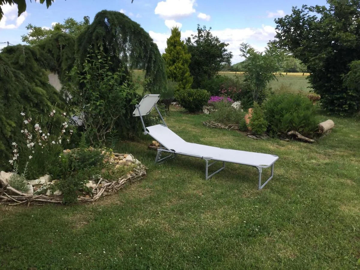 Bed & Breakfast Chambre D'Hote L'Amazone Caumont  France